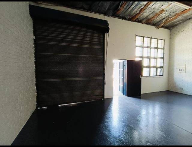 INDUSTRIAL PROPERTY TO RENT IN HALFWAY HOUSE